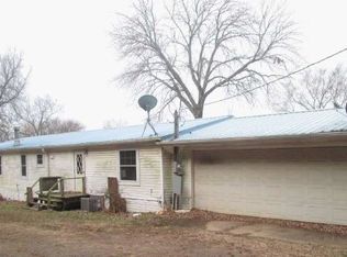 2120 Highway 162, Cedarville, AR 72932