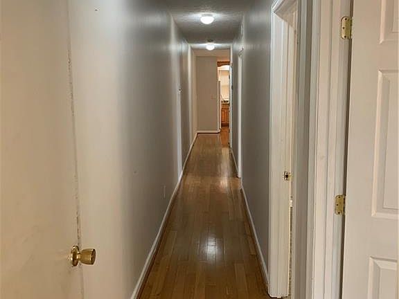 3rd image of 869 W 35th St APT 4