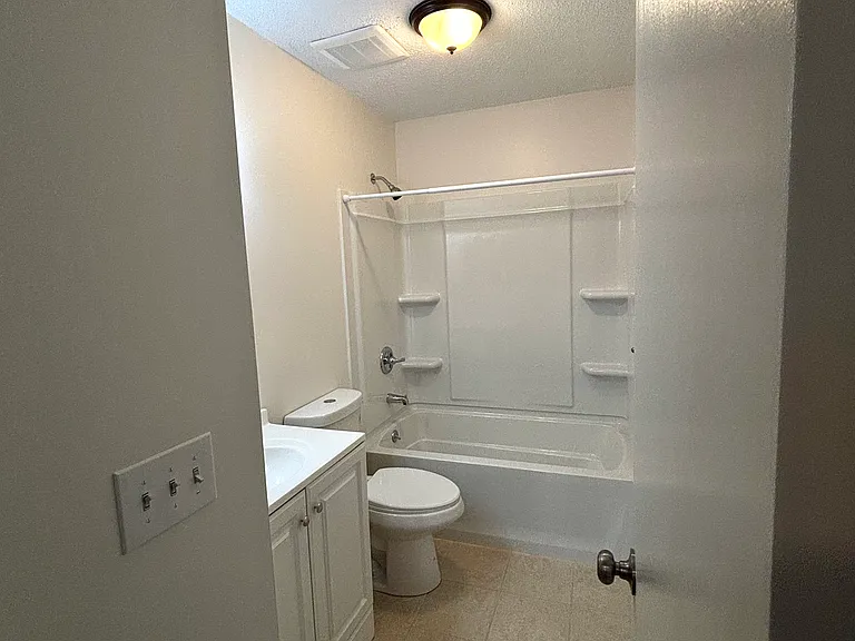 Acorn Dr — Photo 11