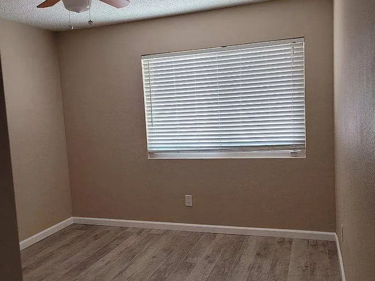 527 N El Prado Dr — Photo 5