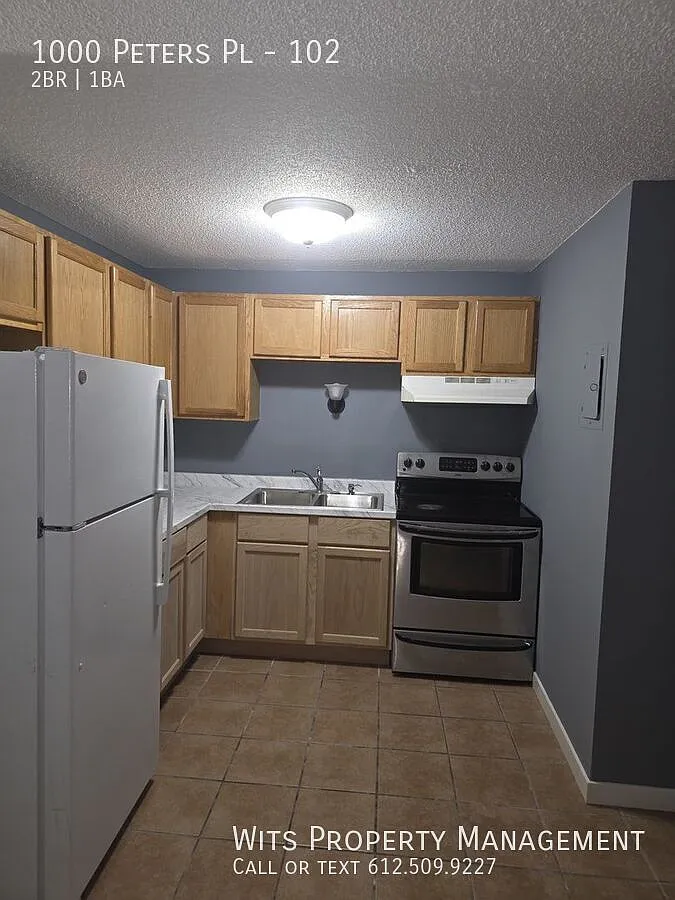 Recently Updated 2/1 Apartment in Desirable Columbia Heights — Photo 2