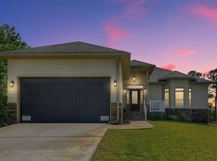 2846 Via Roma Ct, Gulf Breeze, FL 32563