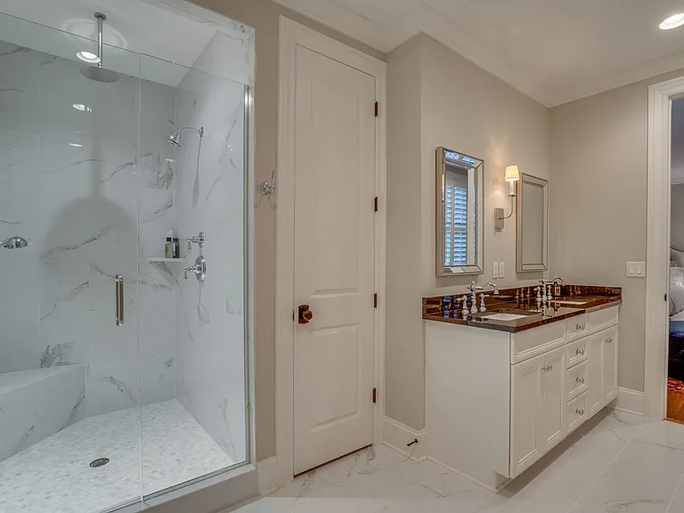 2424A Abbott Martin Rd — Photo 32