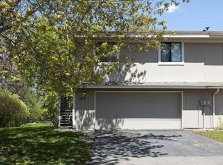 7513 Upper 167th St W, Lakeville, MN 55044
