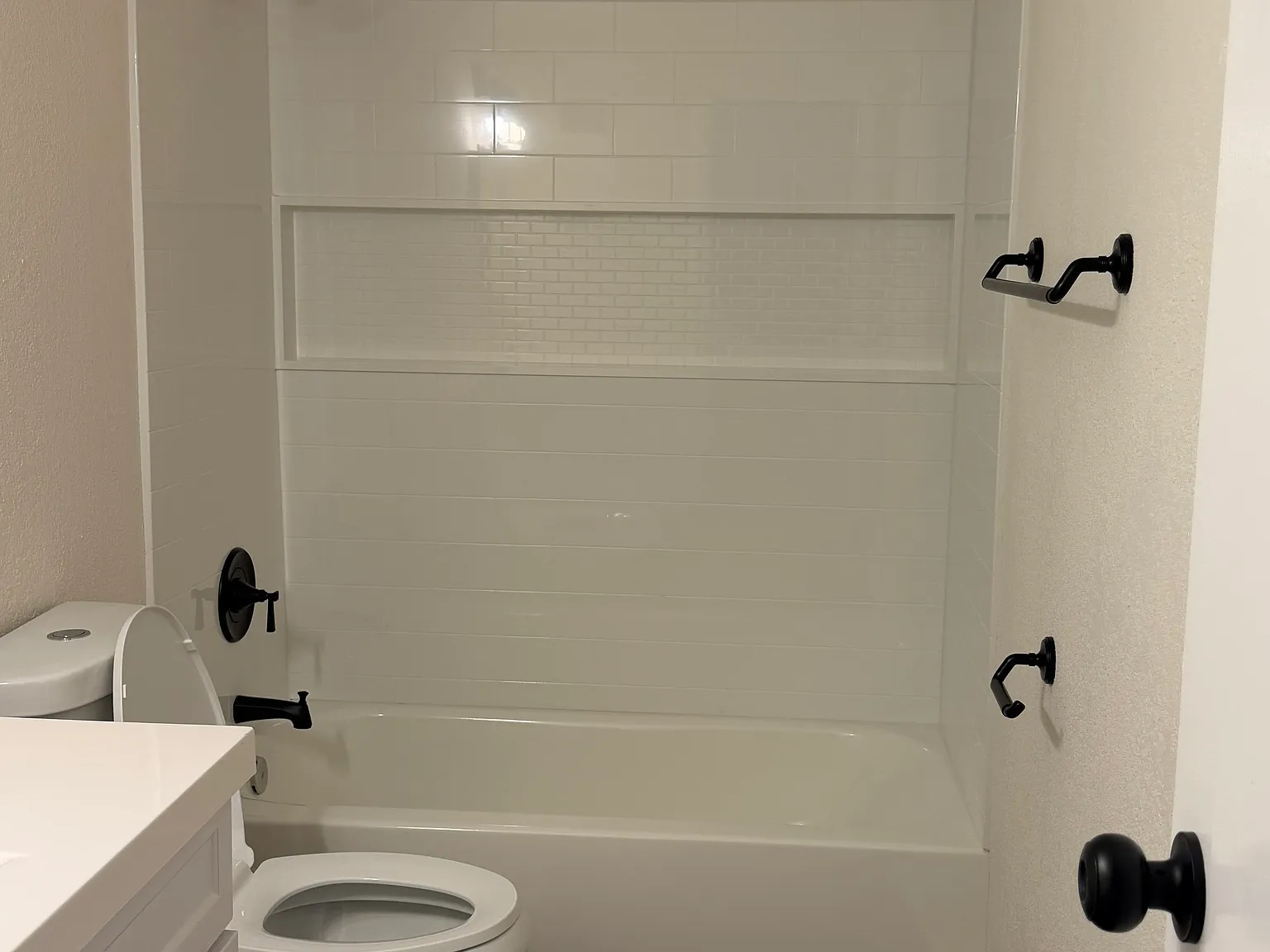 2 bed, 900 sqft, $1,575 — Photo 4