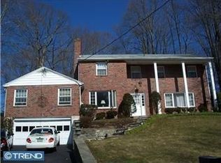 2011 Richard Dr, Broomall, PA 19008