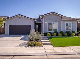 707 Sunset Dr S, Madera, CA 93636