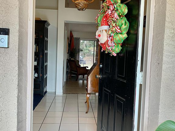 Entry Foyer