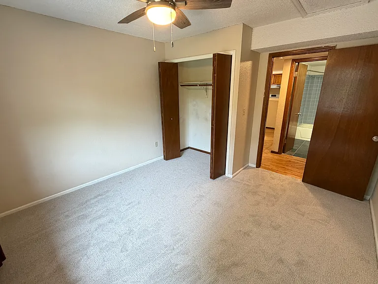 6210 Willow Ln — Photo 17