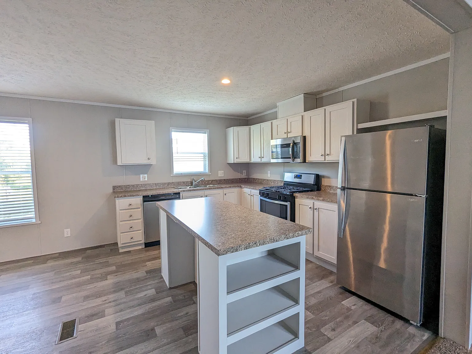 Big Home Comfort At A Smart Price! — Photo 2