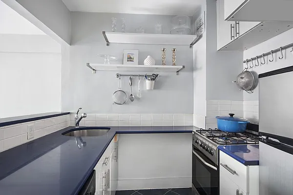 Sold by Compass | media 10