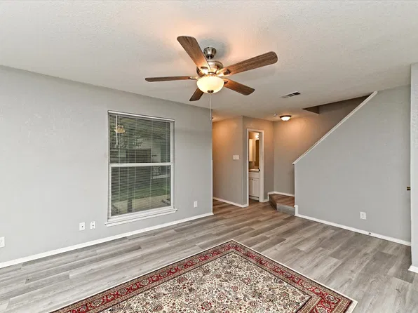 2621 Ektom Dr #D, Austin, TX 78745