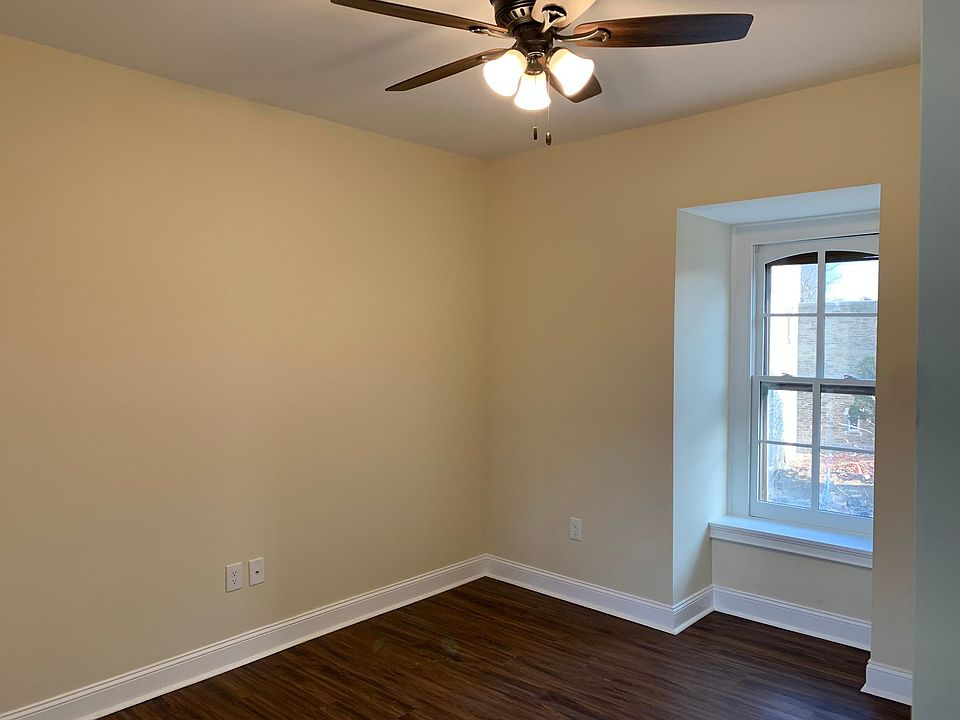 2nd image of 7127 Germantown Ave #5