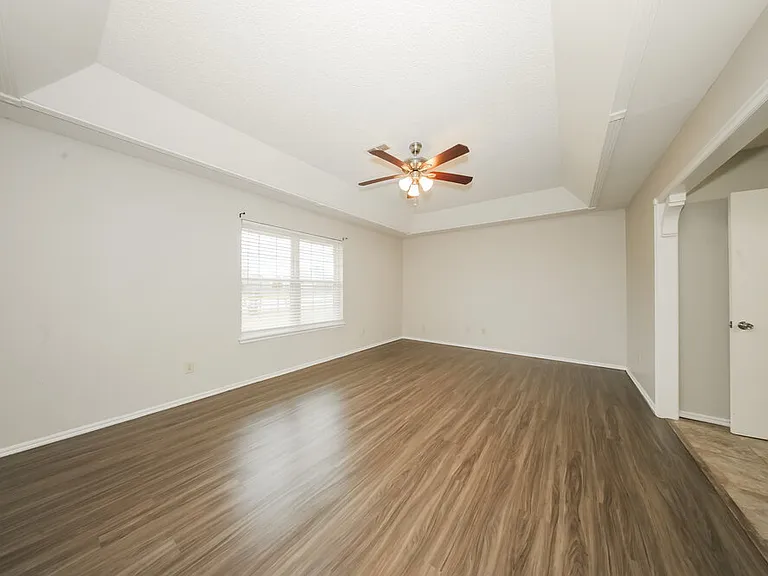 5421 Sudbury Ln — Photo 9