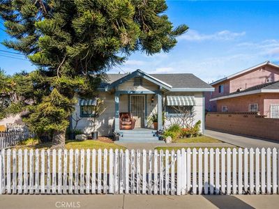 341 E 220th St, Carson, CA, 90745