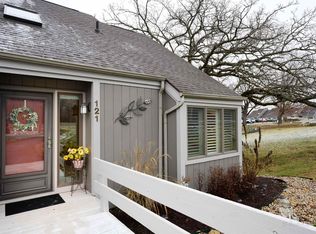 121 Plum Cove Dr, Galena, IL 61036