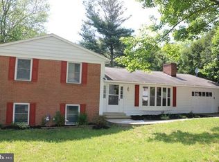2235 Springfield Dr, Chambersburg, PA