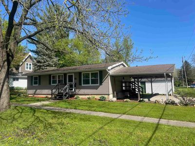 309 E State St, Fayette, IA, 52142