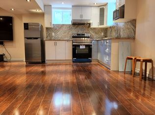4573 Sandford Farm Dr #Basement, Mississauga, ON L5V 0C2