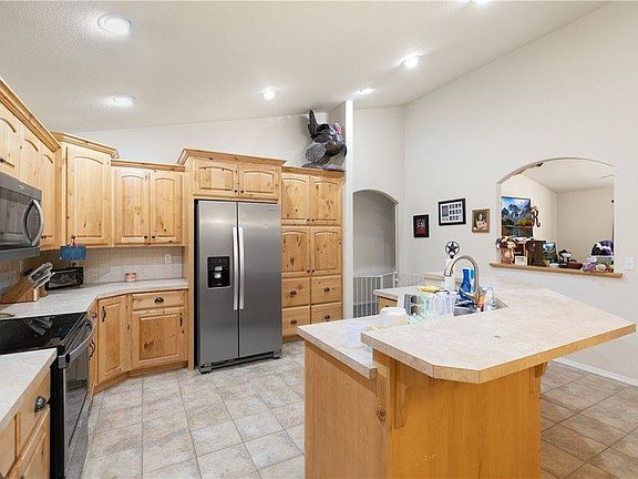 2nd image of 1 Belvoir Cir
