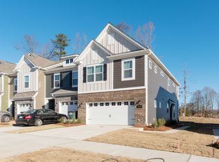 8043 Ramsburg Dr, Charlotte, NC 28269
