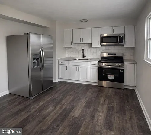 212 Woodlawn Ave Photo 1