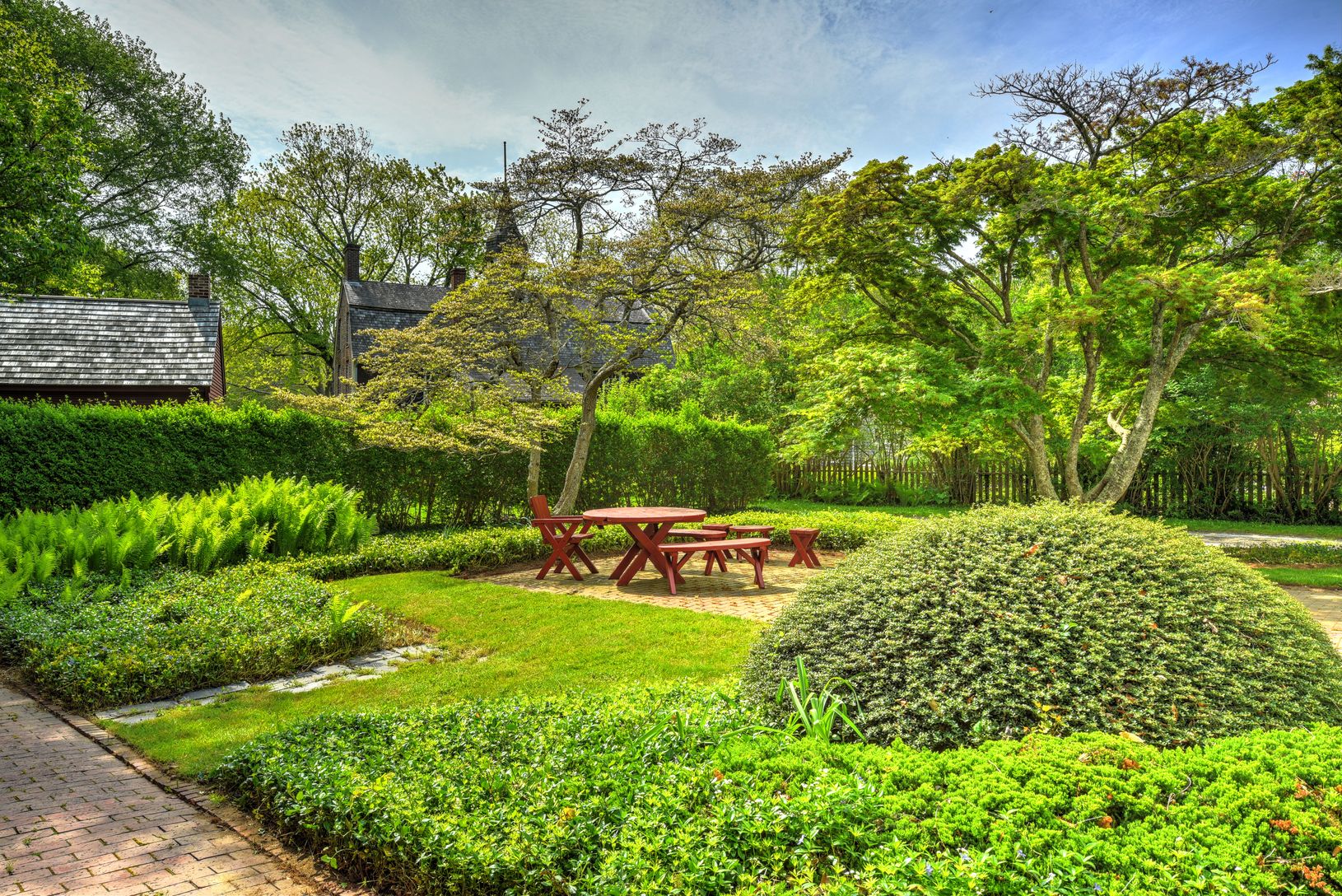  Tranquil Southeast Garden