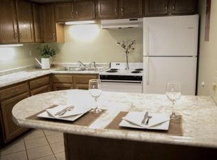 1719 Colorado St #B, Manhattan, KS 66502