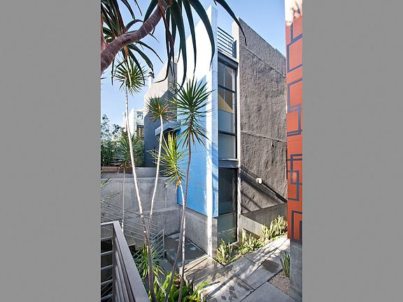 4th image of 422 E South Venice Blvd #101