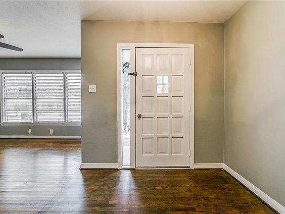 5th image of 108 Glenn Ave