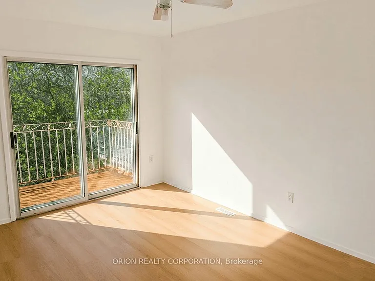96 E 21st St W #2 — Photo 7