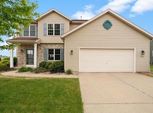 416 Rimrock Rd, Janesville, WI 53548