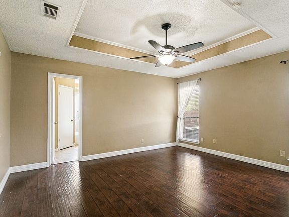 5th image of 928 Ledgemont Dr