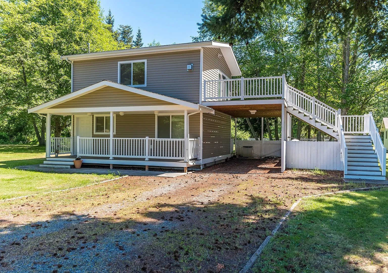 2 Bed 1 Bath Home — Photo 1