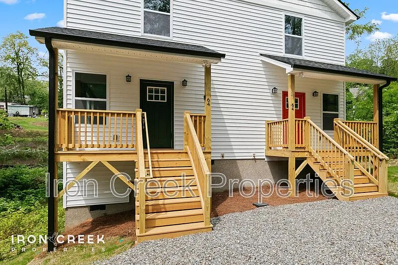 64 Hansel Ave #10