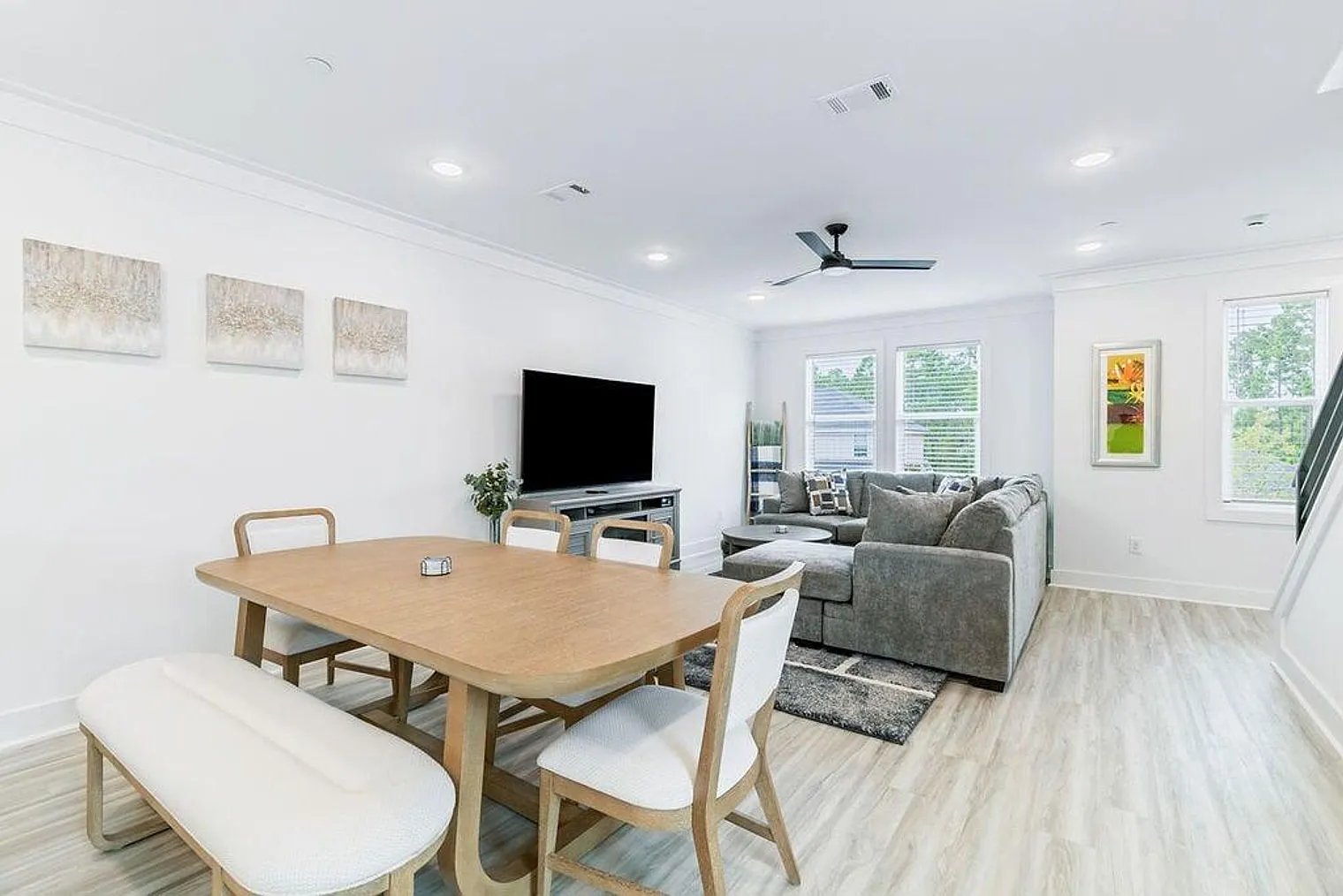 4 bed, 3.0 bath, 1980 sqft, $2,573 — Photo 4
