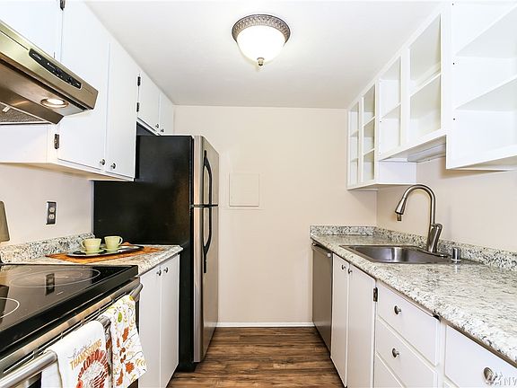 3rd image of 14014 Juanita Dr NE APT C2