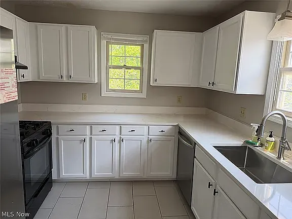 8316 Chester Pkwy — Photo 2
