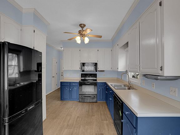 3rd image of 109 Copper Ridge Rd