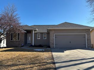 15755 N 2nd St, Bennington, NE 68007