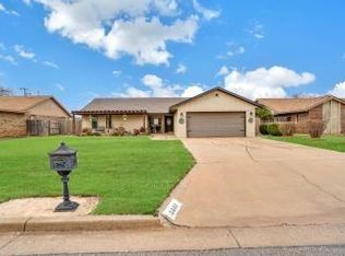 1601 Oxford Dr, Altus, OK 73521