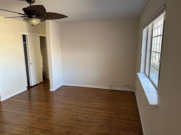 3rd image of 2640 Cardinal Ct