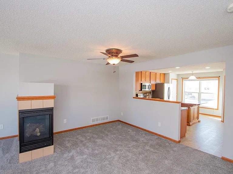 15119 Fanning Dr N — Photo 25