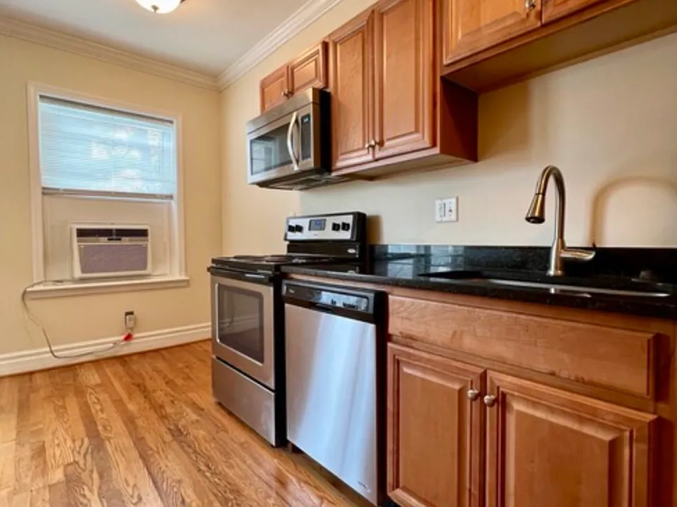 West Pine Apartments