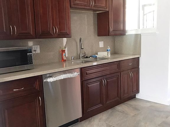 5th image of 3897 Marlesta Dr
