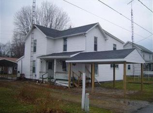 405 Franklin Ave, Conesville, OH 43811