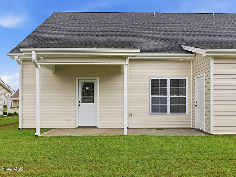 649 Abigail Taylor Dr #B — Photo 28
