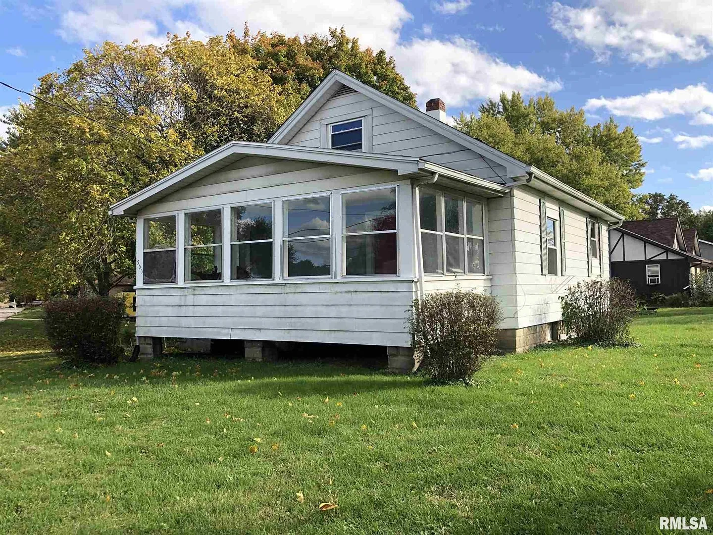 500 Pekin Ave photo 1