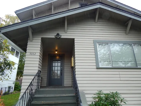 5042 15th Ave NE APT B, Seattle, WA 98105