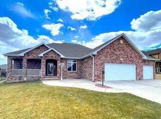2265 Sentinel Cir, Gering, NE 69341
